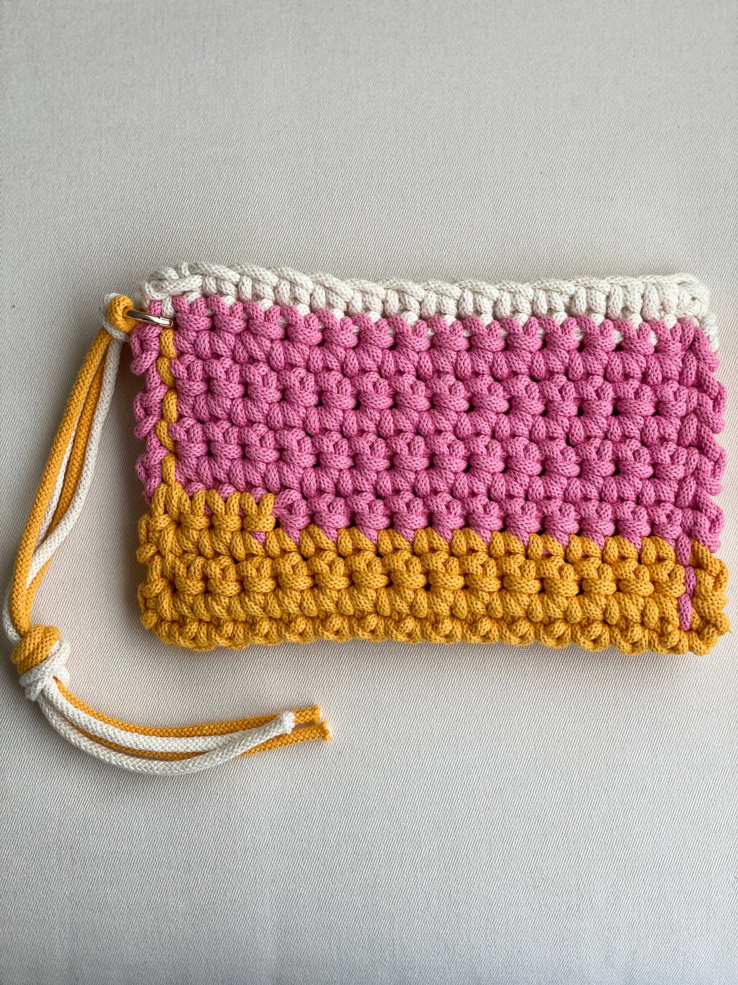 Gypsy groove orange with pink and white details