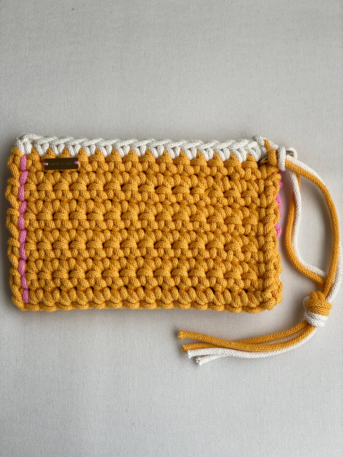 Gypsy groove orange with pink and white details
